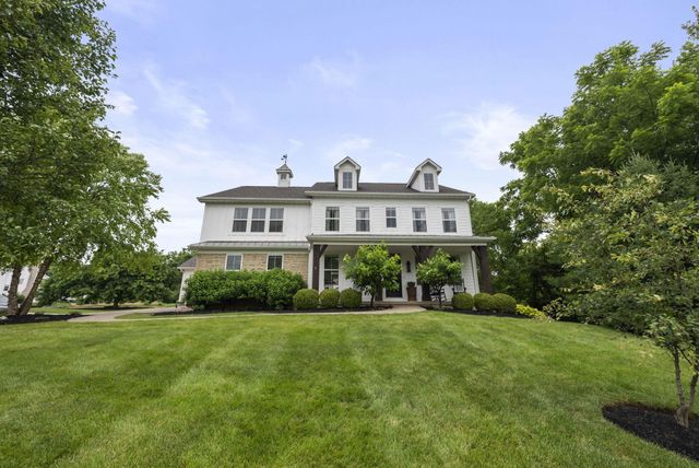 8568 Liberty Road N, Powell, OH 43065