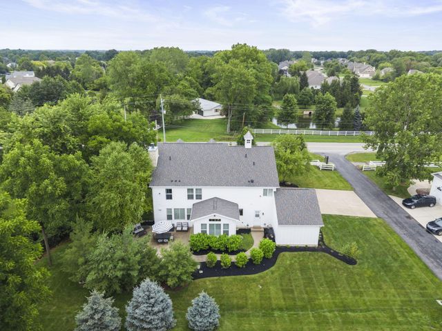 8568 Liberty Road N, Powell, OH 43065
