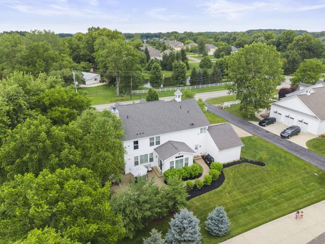 8568 Liberty Road N, Powell, OH 43065