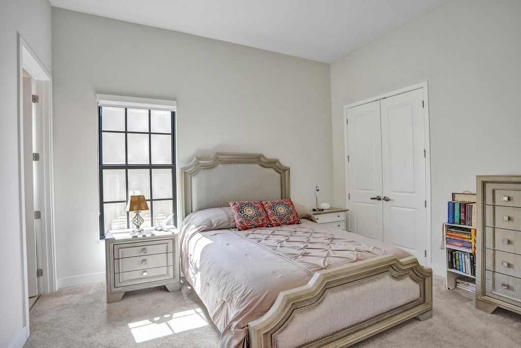 Image 32 of property listing at 7433 Knight St, Parkland, FL 33067