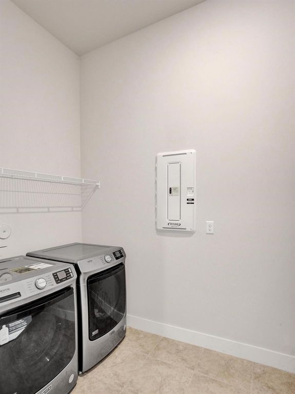 Image 36 of property listing at 7433 Knight St, Parkland, FL 33067