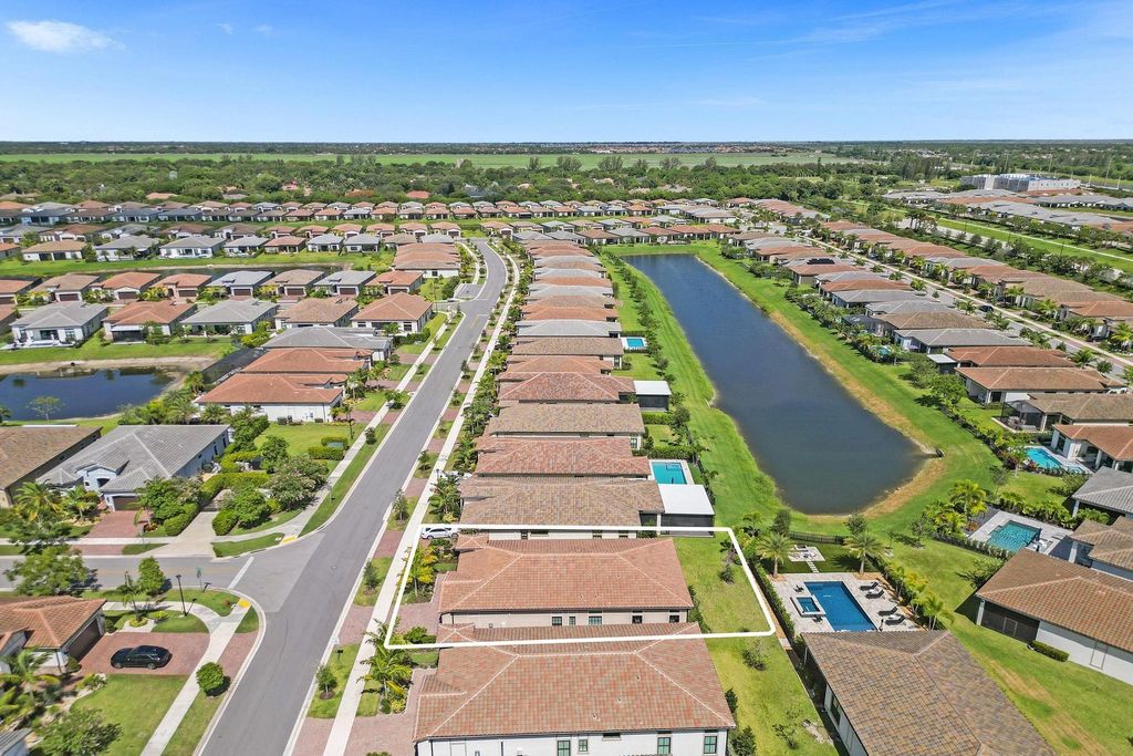 Image 46 of property listing at 7433 Knight St, Parkland, FL 33067