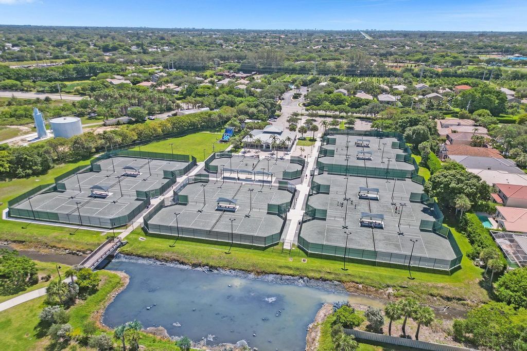 Image 55 of property listing at 7433 Knight St, Parkland, FL 33067