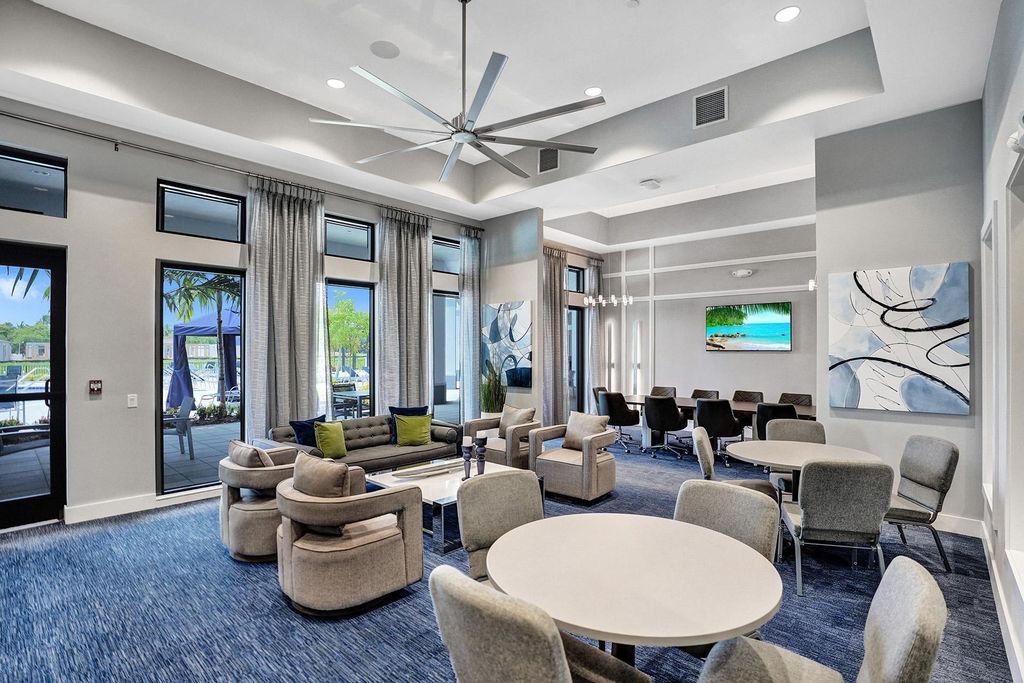 Image 63 of property listing at 7433 Knight St, Parkland, FL 33067