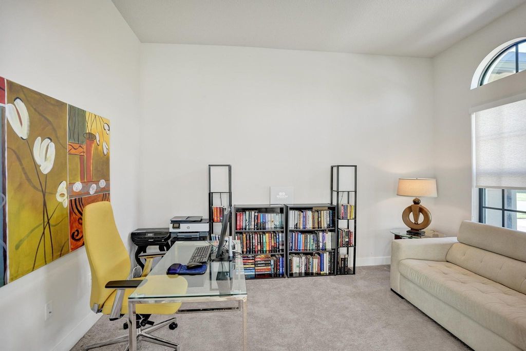 Image 7 of property listing at 7433 Knight St, Parkland, FL 33067