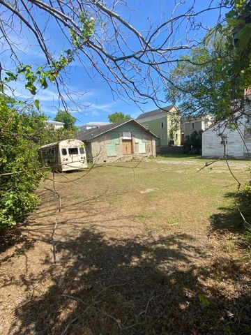 148 President Street, Charleston, SC 29403