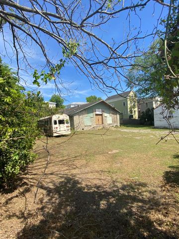 148 President Street, Charleston, SC 29403
