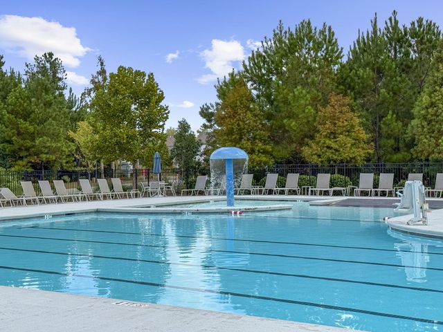 608 Fisher Lane, Summerville, SC 29486