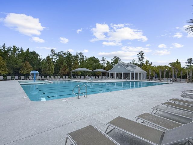 608 Fisher Lane, Summerville, SC 29486