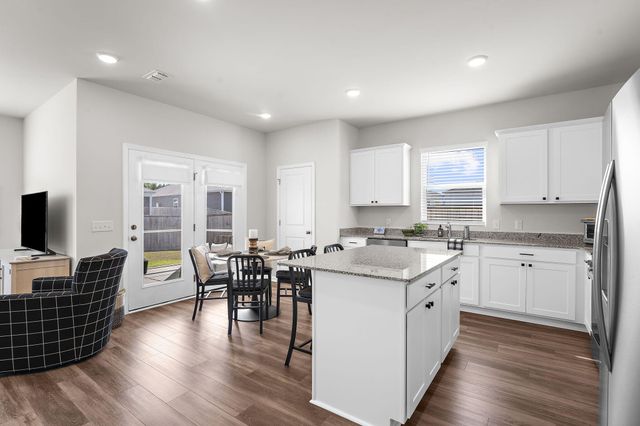 608 Fisher Lane, Summerville, SC 29486