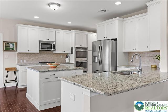 6800 Gwenmawr Road, East Allen Twp, PA 18017