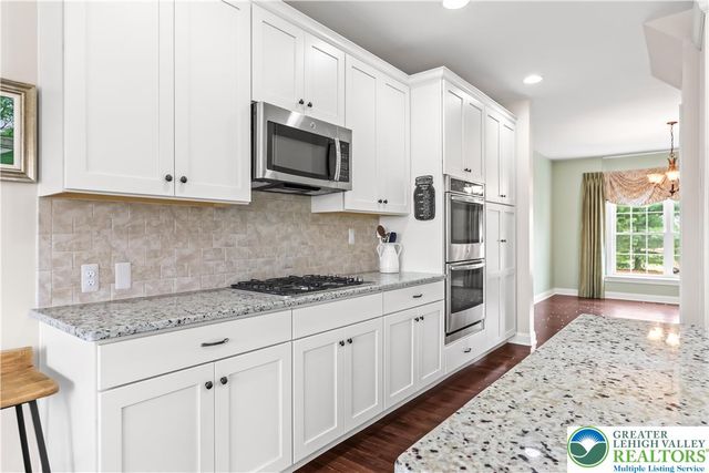 6800 Gwenmawr Road, East Allen Twp, PA 18017