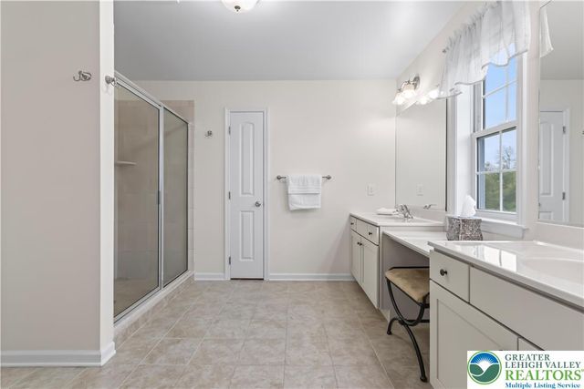 6800 Gwenmawr Road, East Allen Twp, PA 18017