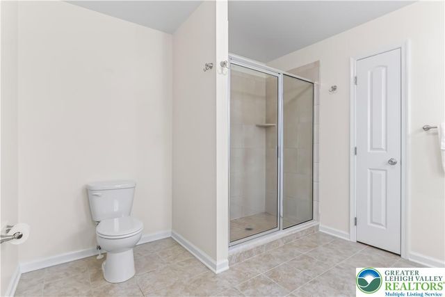 6800 Gwenmawr Road, East Allen Twp, PA 18017