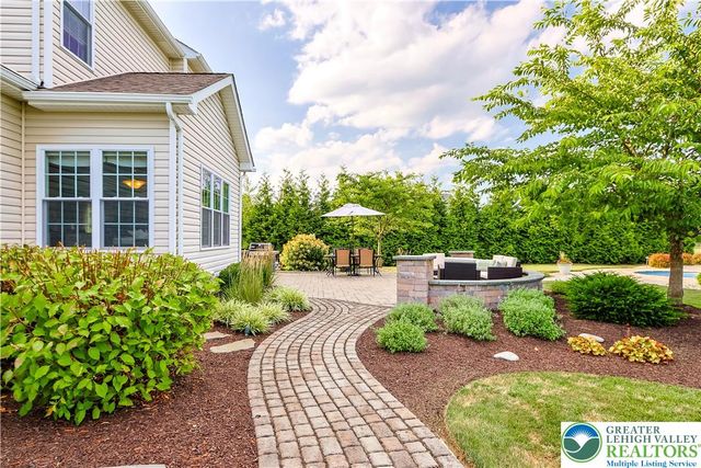 6800 Gwenmawr Road, East Allen Twp, PA 18017