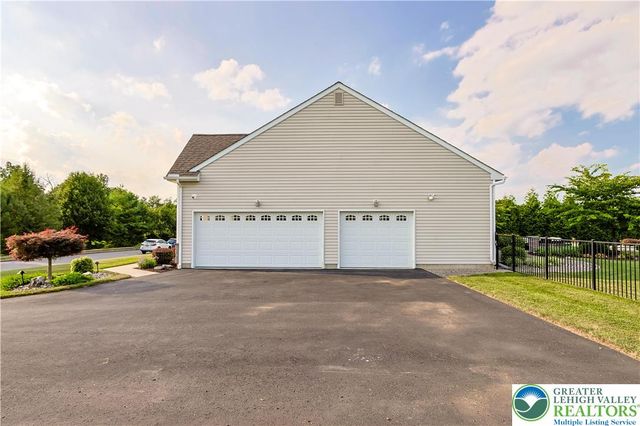 6800 Gwenmawr Road, East Allen Twp, PA 18017