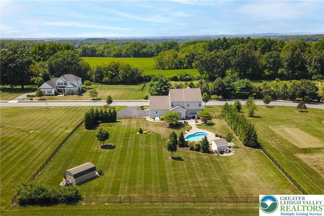 6800 Gwenmawr Road, East Allen Twp, PA 18017