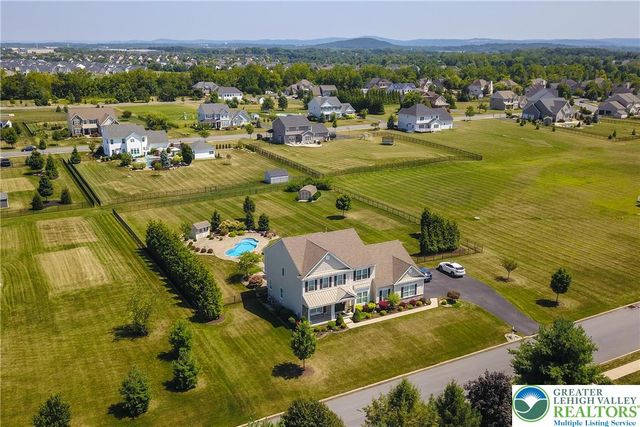 6800 Gwenmawr Road, East Allen Twp, PA 18017