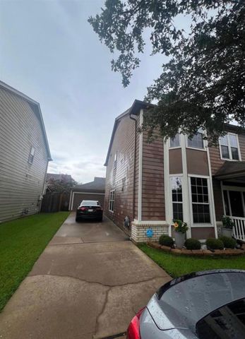 18710 Sandelford Dr, Katy, TX 77449