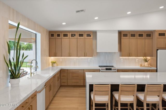 14219 N 49TH Place, Scottsdale, AZ 85254