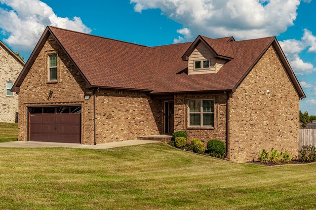 135 Irish Oaks Dr, Portland, TN 37148