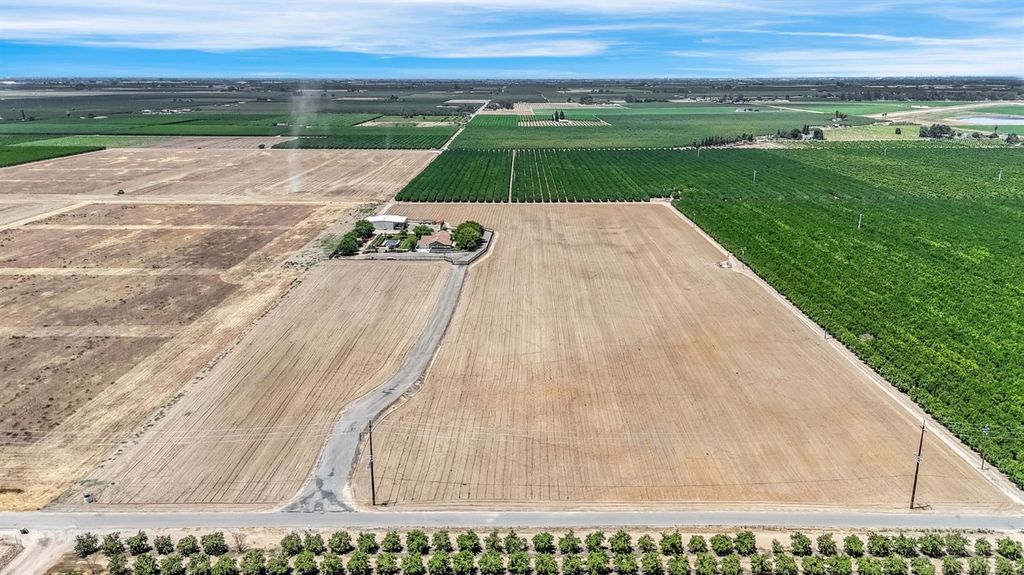 6421 S Greenwood Avenue, Del Rey, CA 93616