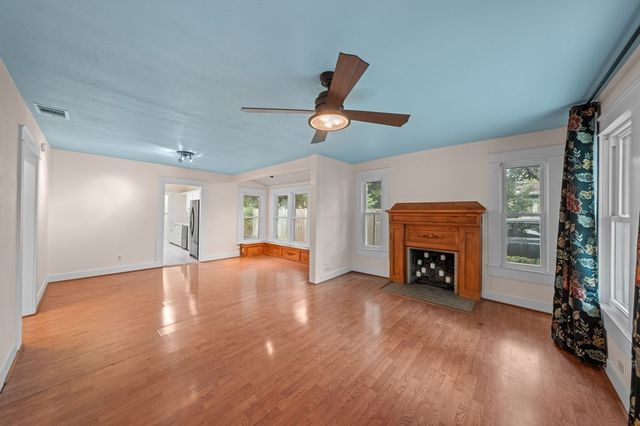 1209 Park St, Kerrville, TX 78028