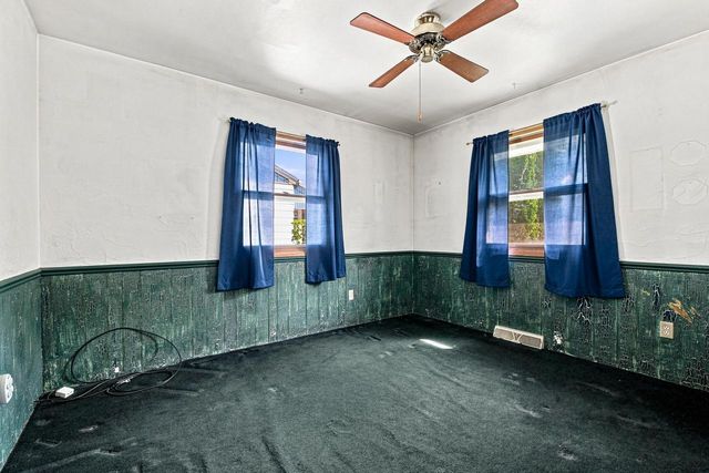 928 S 111th PLACE, West Allis, WI 53214