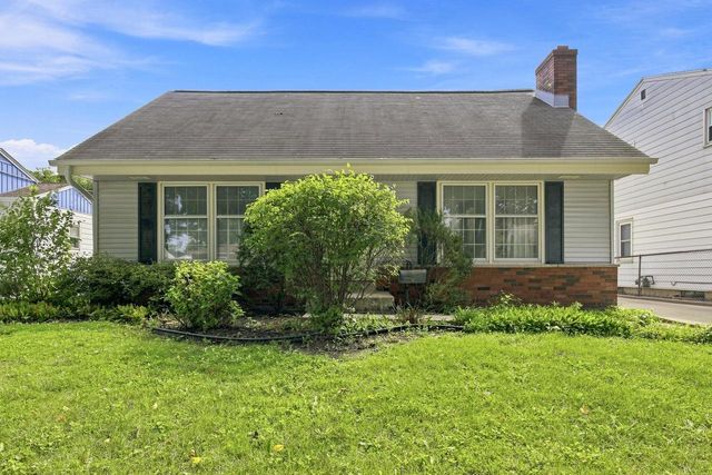 928 S 111th PLACE, West Allis, WI 53214