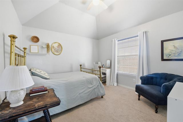 1217 Black Hawk Drive, Fort Worth, TX 76052