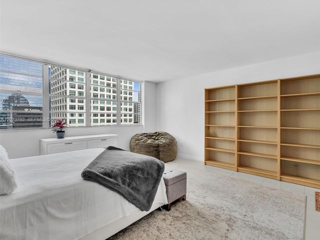 825 Brickell Bay Dr 2048, Miami, FL 33131