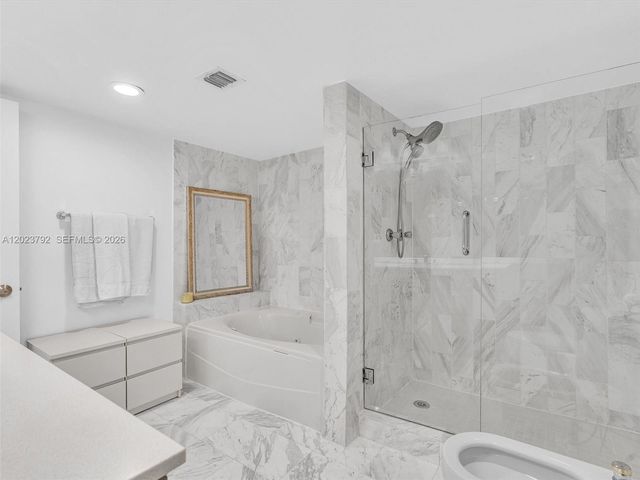 825 Brickell Bay Dr 2048, Miami, FL 33131