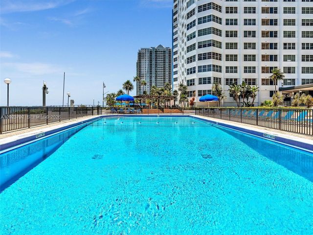 825 Brickell Bay Dr 2048, Miami, FL 33131