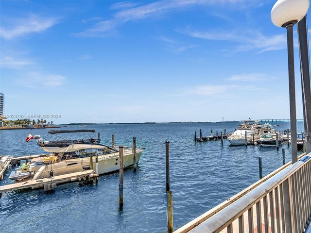 825 Brickell Bay Dr 2048, Miami, FL 33131