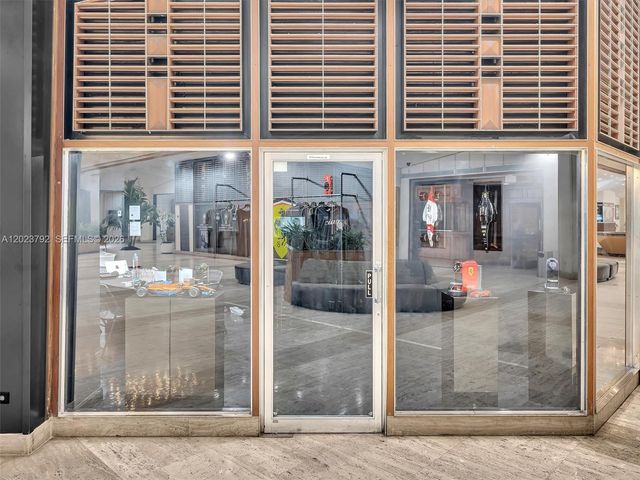825 Brickell Bay Dr 2048, Miami, FL 33131