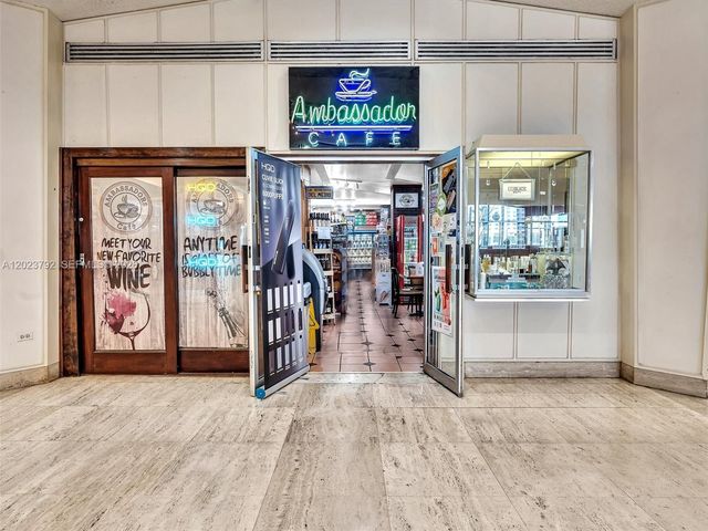 825 Brickell Bay Dr 2048, Miami, FL 33131