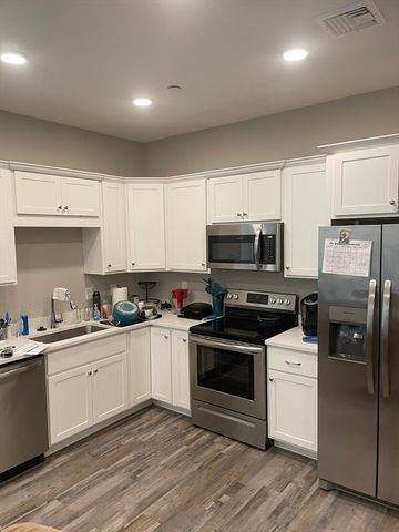 92 Sagamore 101, Quincy, MA 02171