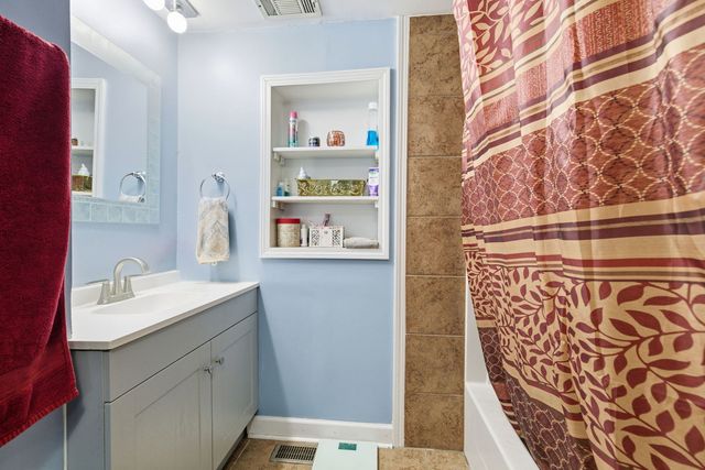 1120 S Hamilton Street, Lockport, IL 60441