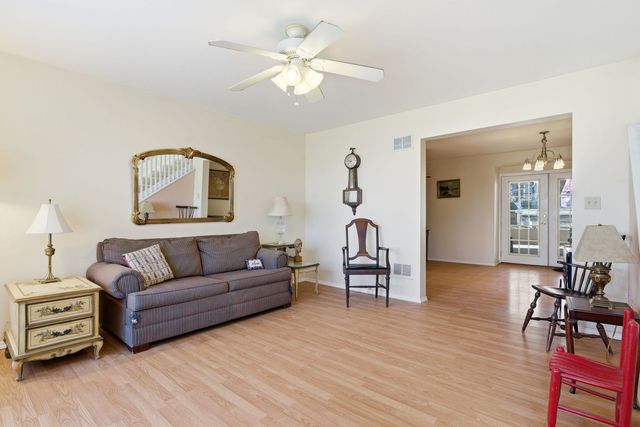 1120 S Hamilton Street, Lockport, IL 60441