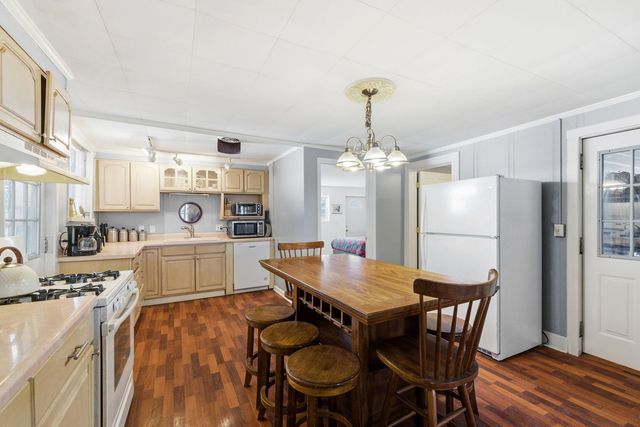 1120 S Hamilton Street, Lockport, IL 60441