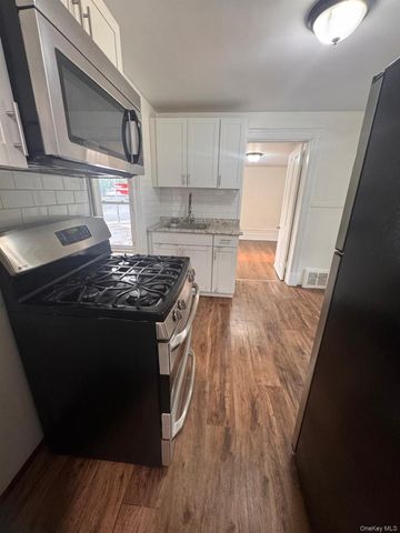 215 N Hamilton Street 2, Poughkeepsie, NY 12601