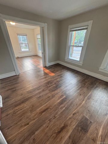 215 N Hamilton Street 2, Poughkeepsie, NY 12601