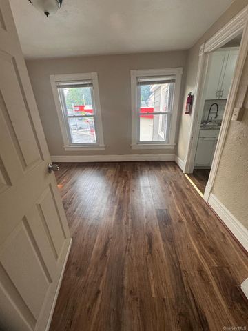215 N Hamilton Street 2, Poughkeepsie, NY 12601