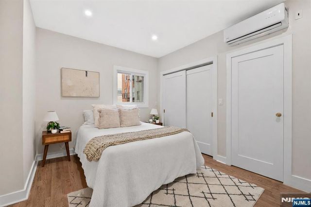 161 5th Street 1, Hoboken, NJ 07030