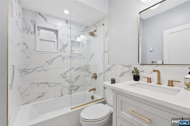 161 5th Street 1, Hoboken, NJ 07030