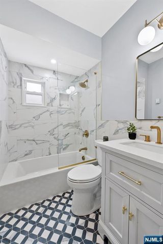 161 5th Street 1, Hoboken, NJ 07030