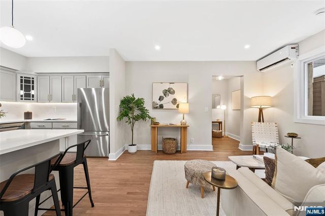 161 5th Street 1, Hoboken, NJ 07030