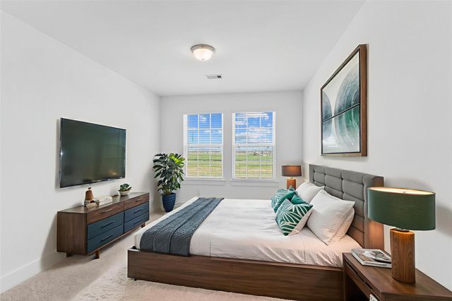 359 Twin Lakes Boulevard, West Columbia, TX 77486