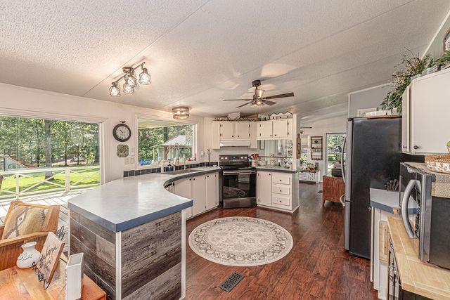 210 Victor Court, Trinidad, TX 75163