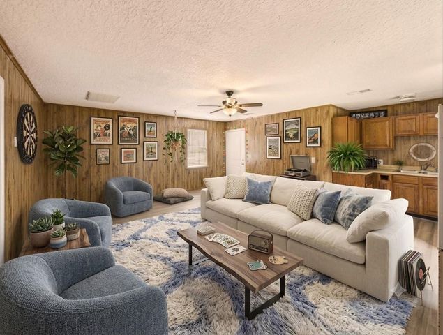 111 Cherrywood Dr, Lake Jackson, TX 77566